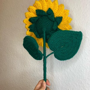 Sunflower bouquet crocheted sunflower image 3