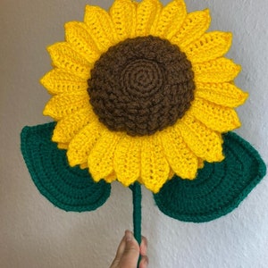 Sunflower bouquet crocheted sunflower image 1