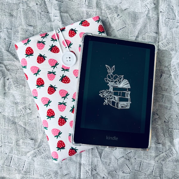 Strawberry Shortcake Book & Kindle Sleeve