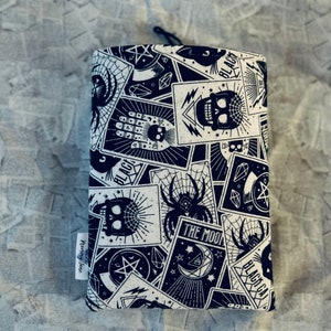 Tarot Card Reader Book & Kindle Sleeve | iPad | eReader | Bookish | Paperwhite Oasis | Padded Case | Button Zipper | Books