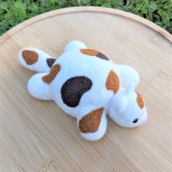 Calico Cat Pin Cushion / Desk Ornament - Needle Felted 100% wool