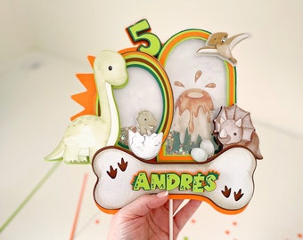 Topper de pastel de dinosaurio personalizado con agitador perfecto para cake smash y decoración jurásica, cumpleaños de Dino