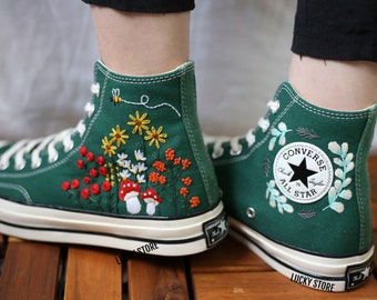 Bestickte hohe Sneakers: Mushroom Sunflower Sneakers