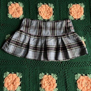 Vintage Y2K plaid micro mini skirt size 10/12