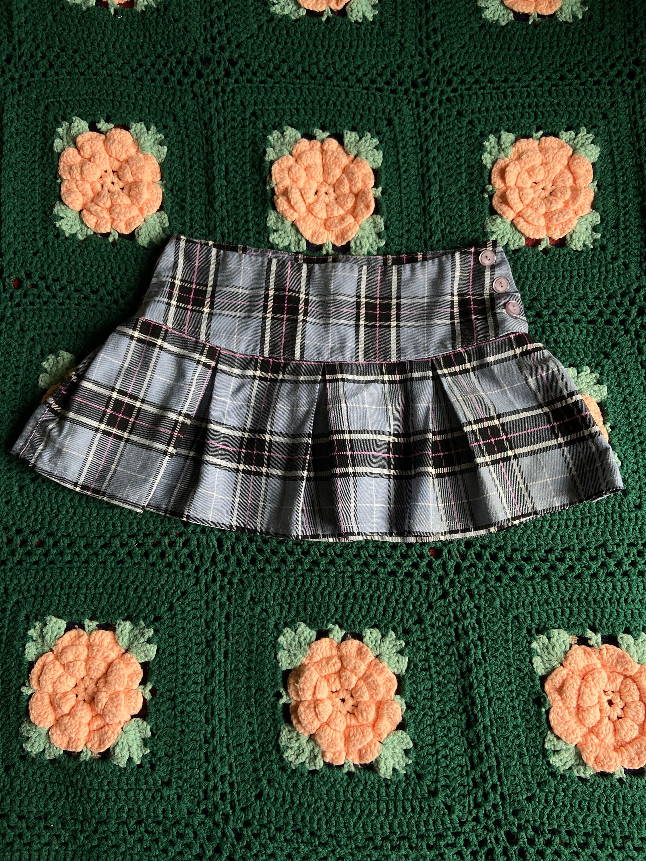 Black plaid top skirt size 10