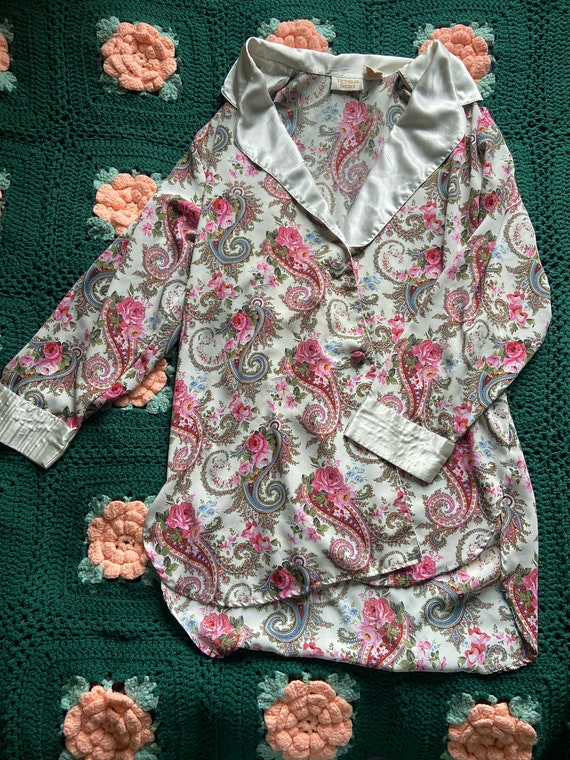 1990s vintage Victoria’s Secret robe size L - image 1