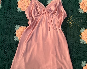 vintage Y2K Victoria’s Secret little pink slip dress size small