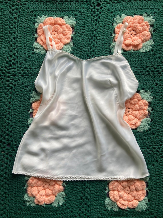 1970s wonder maid vintage slip top size 32