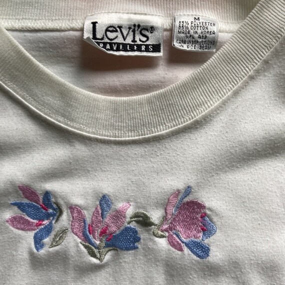 Levis t shirt size deals