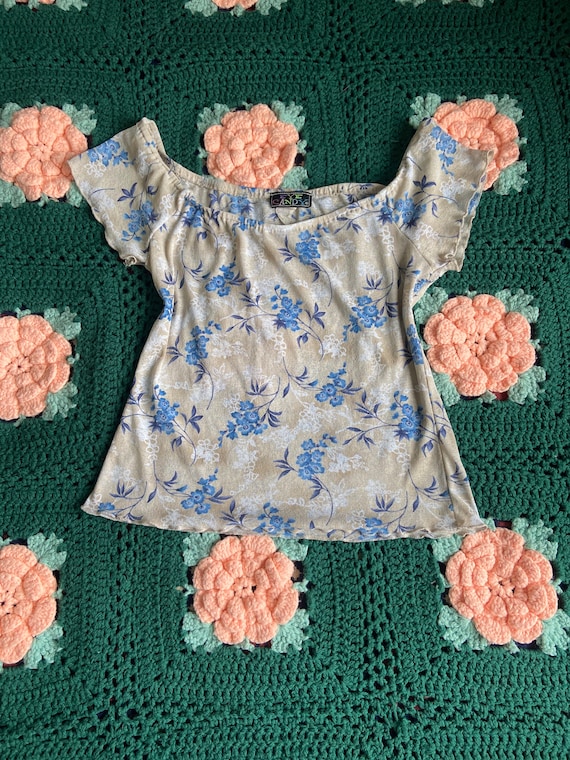 cute floral  1990s/Y2K vintage blouse size large