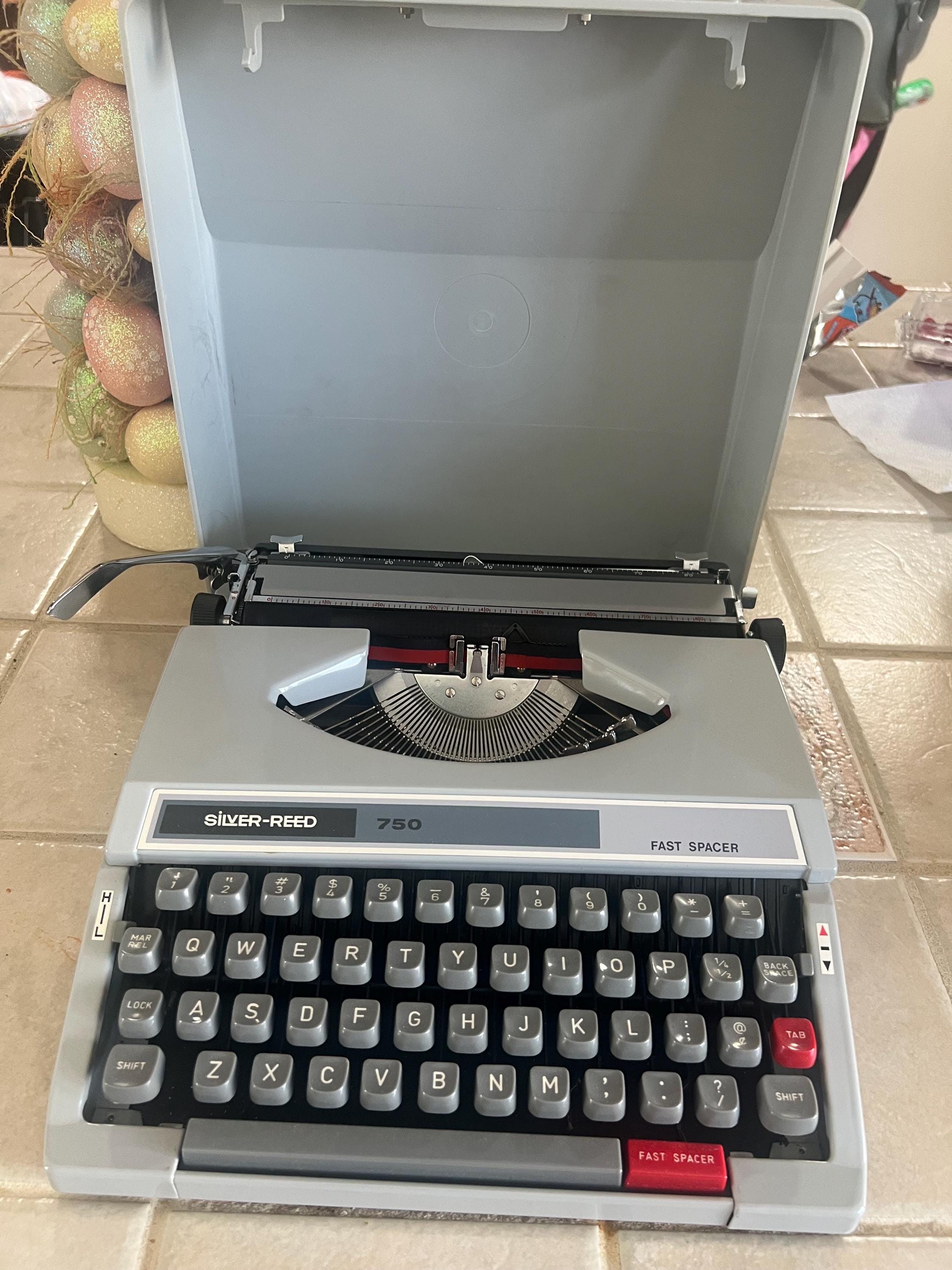 Silver Reed Typewriter - Etsy
