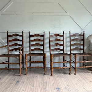 Set of four Antique English Ladder Back Chairs – Cottage Style Rush Seat Dining Chairs – Ripple Back – Rustic Farmhouse Kitchen Seating