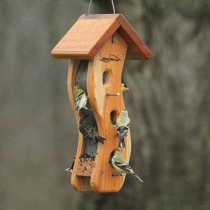 Kettle Moraine Small Wave Finch Feeder