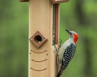 Kettle Moraine Woodpecker Screen Feeder w/ Recycled Roof