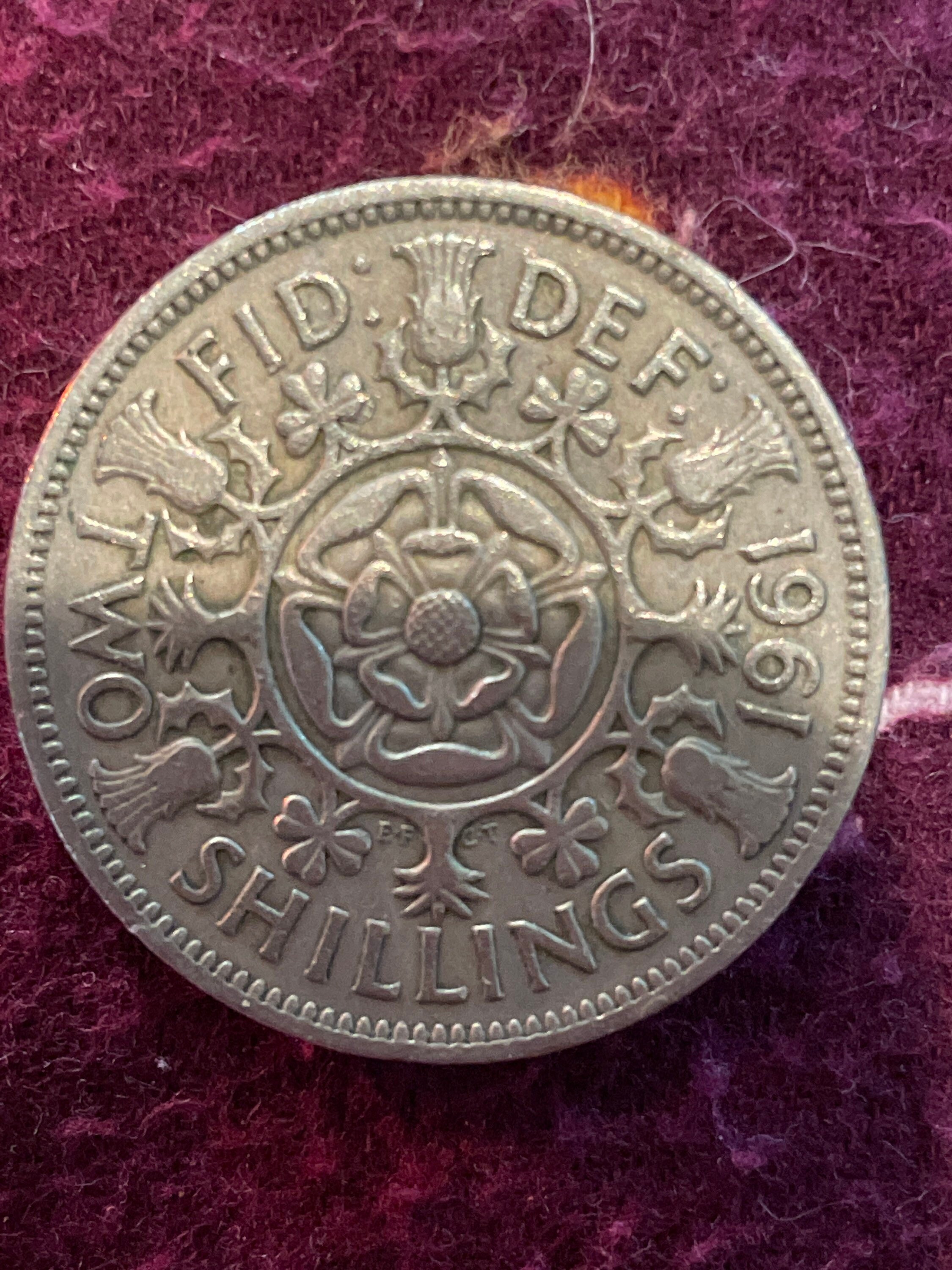 アイルランド 2フローリン硬貨☆未使用／1966年／ハープと