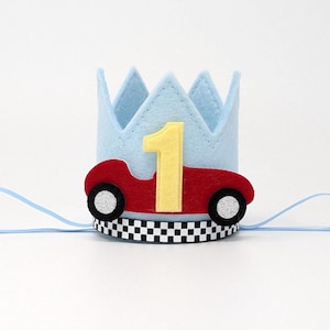 Rennauto-Geburtstags-Hut, Meri Meri Rennauto, Auto-Geburtstag, zwei schnelle Geburtstag, Rennauto-Geburtstags-Party, kleine blaue Olive