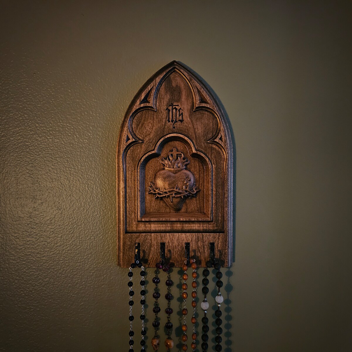 Sacred Heart of Jesus Rosary Hanger