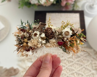 Forest Dried Flower Whimsical WildFlower Greens Ivory Daisy Gumnut Bride Wedding Hair Comb Forever Preserved Flower, Dainty Everlasting