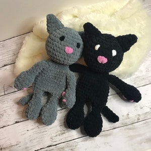 Cat to cuddle, crocheted, handmade
