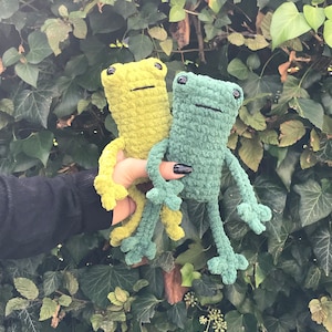 Leggy Froggy, crocheted, handmade