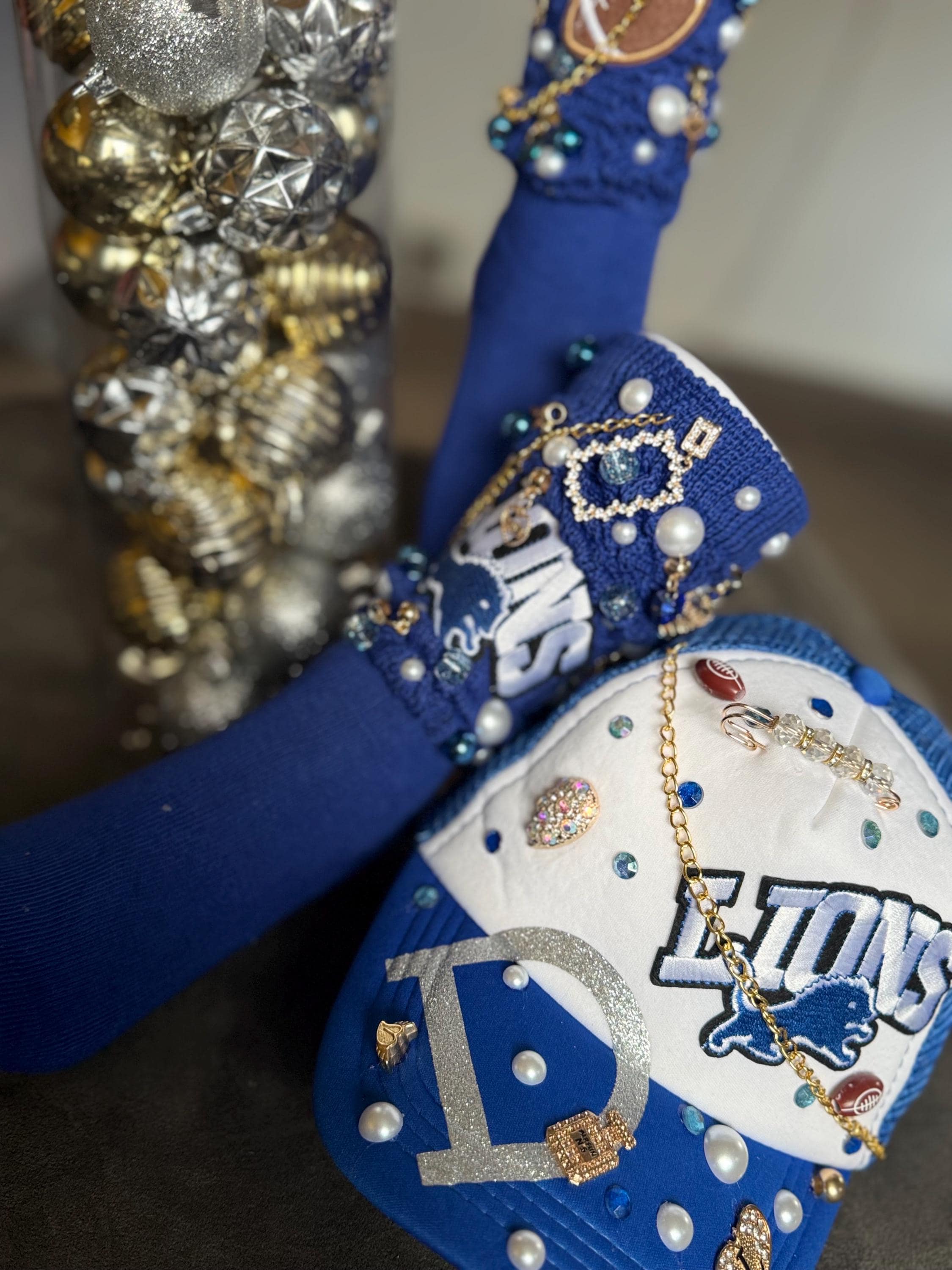 Custom Embellished Cap and Socks Set Fitted Rhinestone Embellished New Era Cap – clouded main image 4