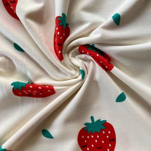 Cuddly Sweat Strawberries Sweat fabric Children's fabric Winter sweat Cotton fabric