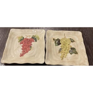 Tabletops Unlimited Cabernet Square Dinner Plates Set Of 2 Grapes Hand Painted