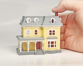Casa de muñecas victoriana a escala 1:144 (montada o kit para armar)