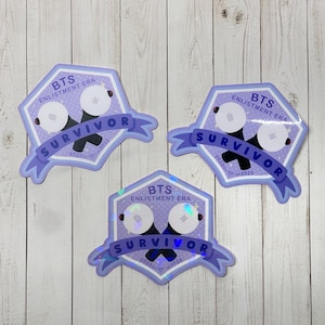 BTS Aufkleber Enlistment Era Survivor Badge | BTS Aufkleber/Autoaufkleber | k-pop Aufkleber | BTS Military Era Survivor Badge Aufkleber