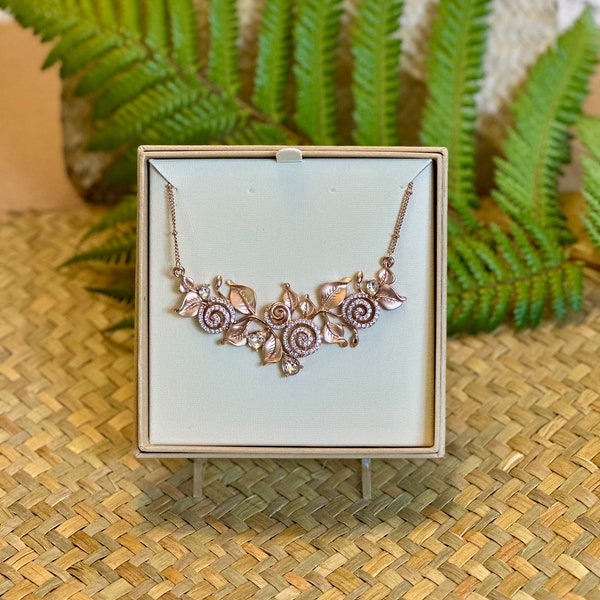 Boxed Rose Gold Flowers & Leaves - Necklace - New Zealand Inspired Jeweller Kiwiana Jewellery - New Zealand Gift Jewellery - NZ Gifts