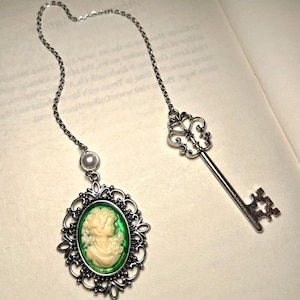 Victorian Style Bookmark / Vintage Bookmark / Gift for Reader / Gift for Women / Bookmarks / Vintage Bookmarks / Antique Style Bookmarks