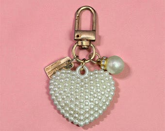 Girly Purse Charm / Pearl Purse Charm / Heart Zipper Charm / Gift for Women / Stocking Stuffer / Bag Charm / Cute Gifts / Birthday Gift