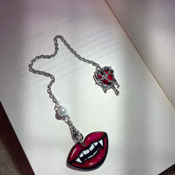 Vampire Bookmark | Vampire Teeth | Chained Heart | Gift for Reader