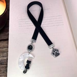 Cat Bookmark / Cat Lover Gift / Cat Gifts / Gift for Reader / Book gifts / Bookworm Gifts / Bookmarks / Book Lover / Stocking Stuffers