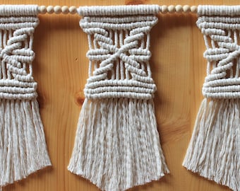 Macrame Wall Hanging Pattern: DIY Garland, Christmas Decor (PDF)