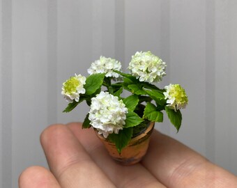 Dollhouse hydrangeas in pot, scale 1/12 - TO ORDER
