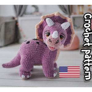 Schema all'uncinetto per dinosauri, schema all'uncinetto per Triceratopi, dinosauro amigurumi, schema per animali all'uncinetto, cucciolo di dinosauro, PDF in INGLESE, tutorial fai da te