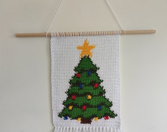 かぎ針編み✨ クリスマス タペストリー 膝掛け ベッド こたつ マルチ カバー クリスマスツリーのタペストリーのパターン。かぎ針編みの壁掛け。無料