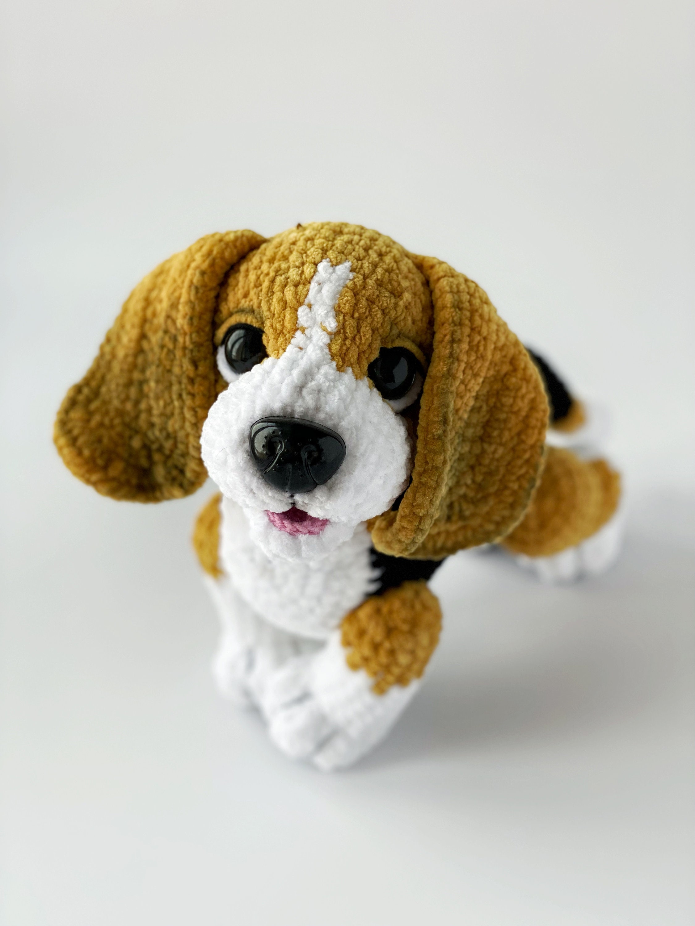 かぎ針編みのビーグル犬のパターン、ぬいぐるみの犬、犬のおもちゃ