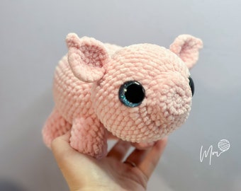 Squeaks the Pig Crochet Pattern