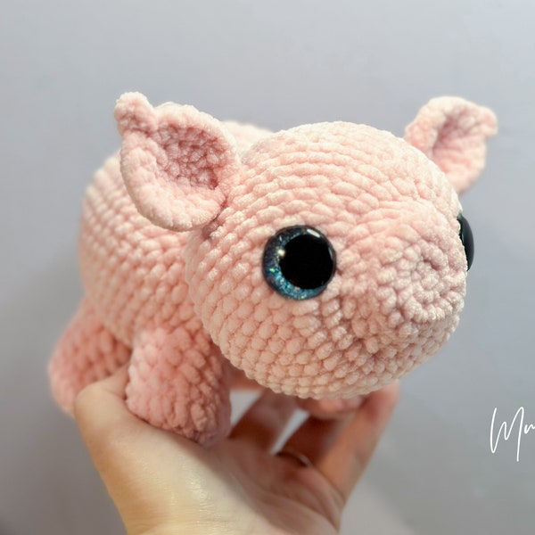 Squeaks the Pig Crochet Pattern