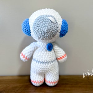 Modèle au crochet d&#39;Elliot l&#39;astronaute (PDF)