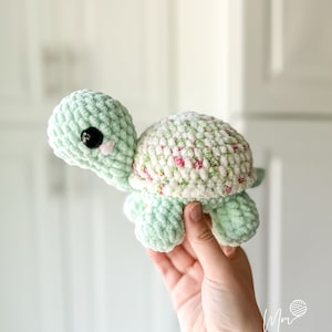 Tulip the Turtle Crochet Pattern