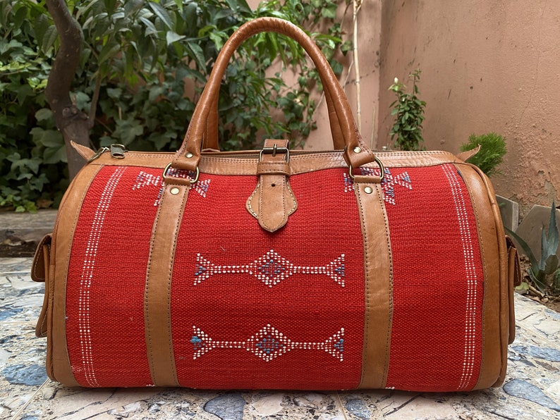 Moroccan leather travel bag with Berber fabric Sport Weekend Bag Red