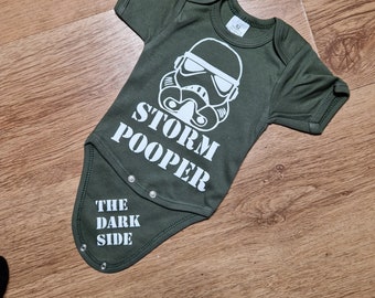 Storm pooper - kraamcadeautje - rompertje - leger groen - starwars