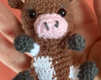 Kuh gehäkelt, Amigurumi, Schlüsselanhänger,gehäkelt handarbeit,Baumwolle, Spielzeug,  Autospiegelhänger,Geschenk,Mitbringsel,Kind, Schulranz