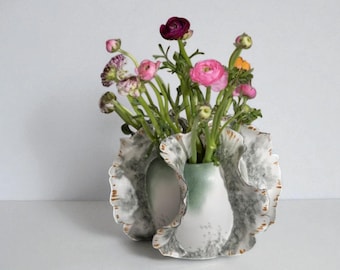 Modern Ceramic Flower Vase: Minimalist Home Decor, Desktop Ornament