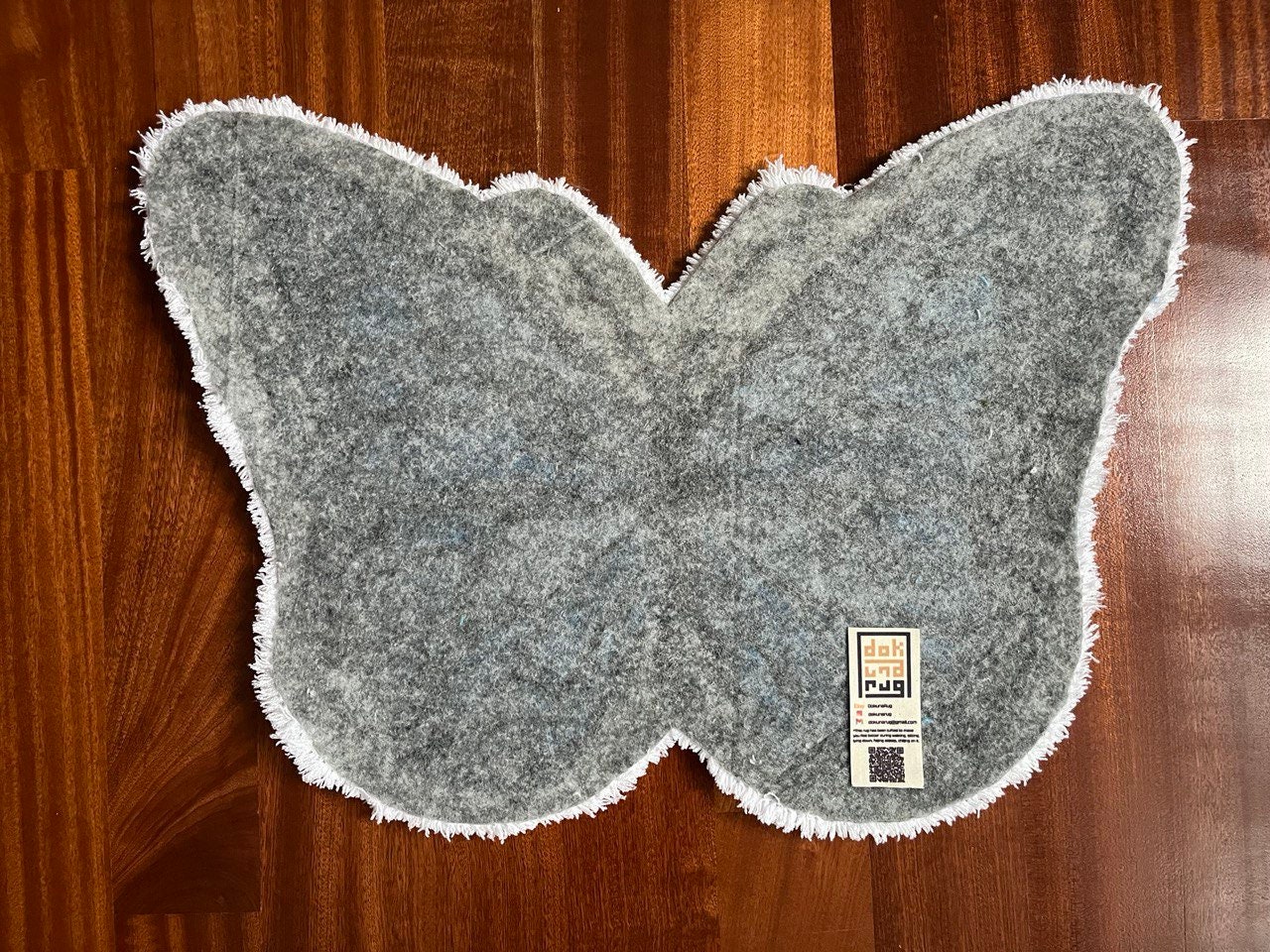 Tenafly Rugs BUTTERFLY RUG / 7 COLOR Options, Handmade Tufted Rug, Different Sizes ...