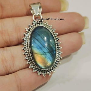 Labradorite Pendant, Gemstone Pendant, 925 Silver Sterling Pendant, Handmade Pendant, Gift Pendant, Pretty Pendant, Labradorite Jewelry