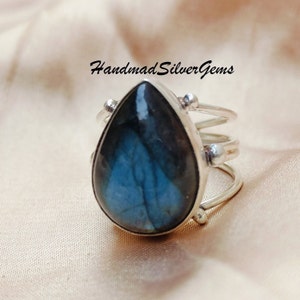 Blue Fire Labradorite Ring, 925 Sterling Silver, Labradorite Jewelry, Blue Jewelry, Blue Flash Ring, Three Band Ring, Gemstone Jewelry.